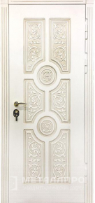 Фото №1 «Входная дверь для загородного дома с белыми панелями МДФ (слоновая кость)»