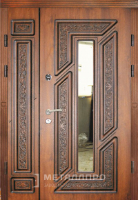 Дверь металлическая «Парадная дверь №107» с внешней стороны Массив дуба