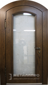 Дверь металлическая «Парадная дверь №65» с внешней стороны Массив дуба
