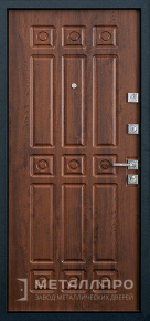 Фото №2 «Входная дверь с отделкой панелями»
