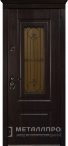Фото внешней стороны двери «МеталлПро Темная стальная дверь с филенчатым МДФ в дом» с отделкой МДФ ПВХ