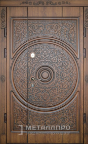 Дверь металлическая «Парадная дверь №120» с внешней стороны Массив дуба