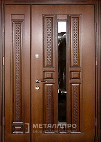Дверь металлическая «Парадная дверь №81» с внешней стороны Массив дуба