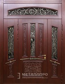 Дверь металлическая «Парадная дверь №39» с внешней стороны Массив дуба