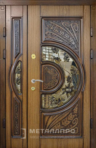 Дверь металлическая «Парадная дверь №103» с внешней стороны Массив дуба