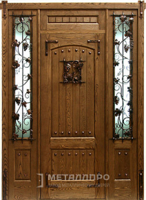 Дверь металлическая «Парадная дверь №8» с внешней стороны Массив дуба