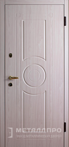 Дверь металлическая «С зеркалом №5» с внешней стороны МДФ ПВХ