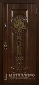 Фото внешней стороны двери «МеталлПро Входная утепленная дверь с отделкой МДФ со стеклом в частный дом» с отделкой МДФ ПВХ