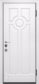 Фото №1 «Входная дверь МДФ для квартиры белая снаружи и чёрная внутри №376»