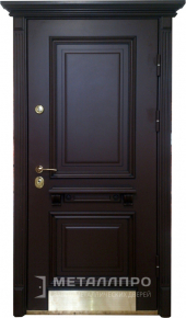 Дверь металлическая «Парадная дверь №67» с внешней стороны Массив дуба