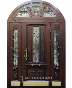 Дверь металлическая «Парадная дверь №49» с внешней стороны Массив дуба