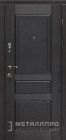 Фото внешней стороны двери «МеталлПро МДФ №384» с отделкой МДФ ПВХ