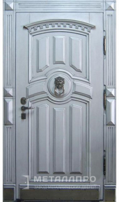 Дверь металлическая «Парадная дверь №22» с внешней стороны Массив дуба