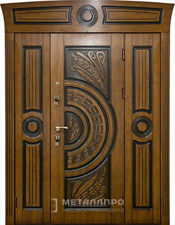 Фото внешней стороны двери «Парадная дверь №122» c отделкой Массив дуба