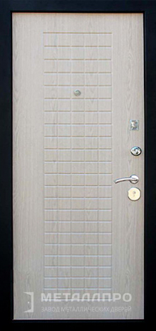 Фото внутренней стороны двери «МДФ №329» c отделкой МДФ ПВХ