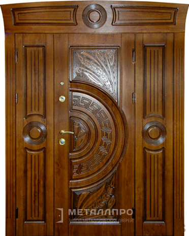 Фото внешней стороны двери «Парадная дверь №97» c отделкой Массив дуба