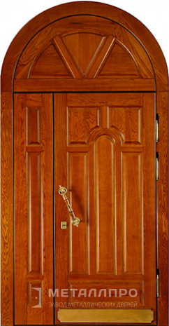 Фото внешней стороны двери «Парадная дверь №10» c отделкой Массив дуба