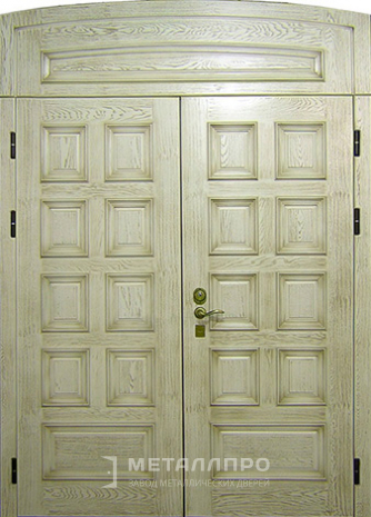 Фото внешней стороны двери «Парадная дверь №34» c отделкой Массив дуба