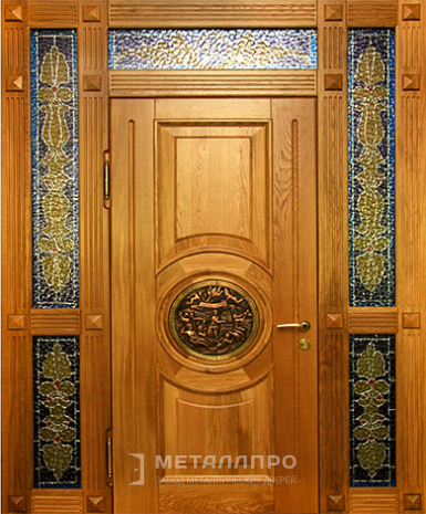 Фото внешней стороны двери «Парадная дверь №47» c отделкой Массив дуба