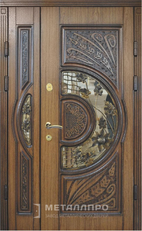 Фото внешней стороны двери «Парадная дверь №357» c отделкой Массив дуба