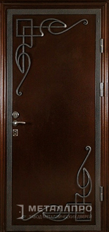 Фото внешней стороны двери «Дверь с ковкой №2» c отделкой Порошковое напыление