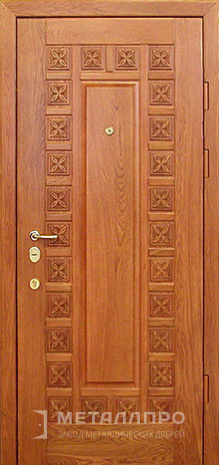Фото внешней стороны двери «Массив дуба №10» c отделкой Массив дуба