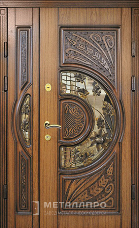 Фото внешней стороны двери «Парадная дверь №80» c отделкой Массив дуба