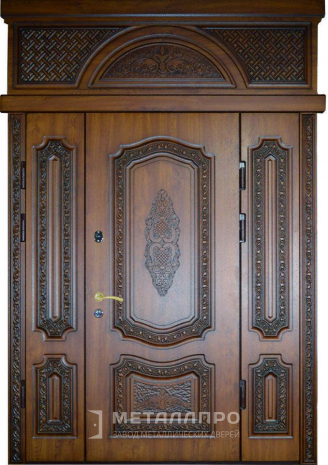 Фото внешней стороны двери «Парадная дверь №338» c отделкой Массив дуба