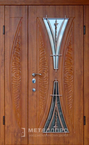 Фото внешней стороны двери «Парадная дверь №397» c отделкой Массив дуба