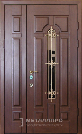 Фото внешней стороны двери «Парадная дверь №406» c отделкой Массив дуба
