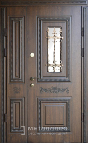 Фото внешней стороны двери «Парадная дверь №359» c отделкой Массив дуба