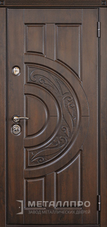 Фото внешней стороны двери «Массив дуба №9» c отделкой Массив дуба