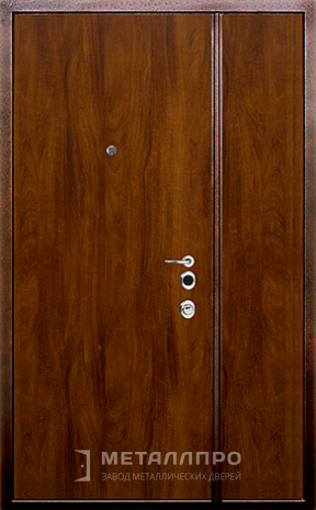 Фото внутренней стороны двери «Тамбурная дверь №3» c отделкой Ламинат